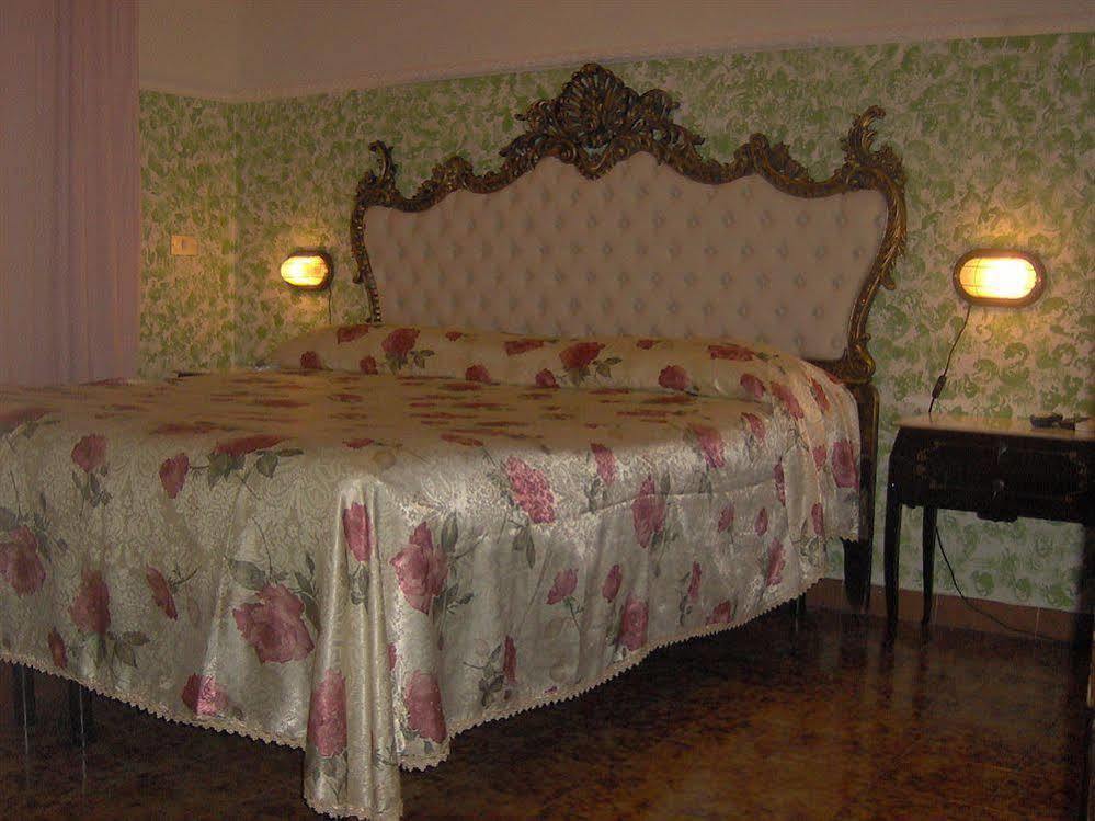 باري Bed & Breakfast Santa Fara المظهر الخارجي الصورة